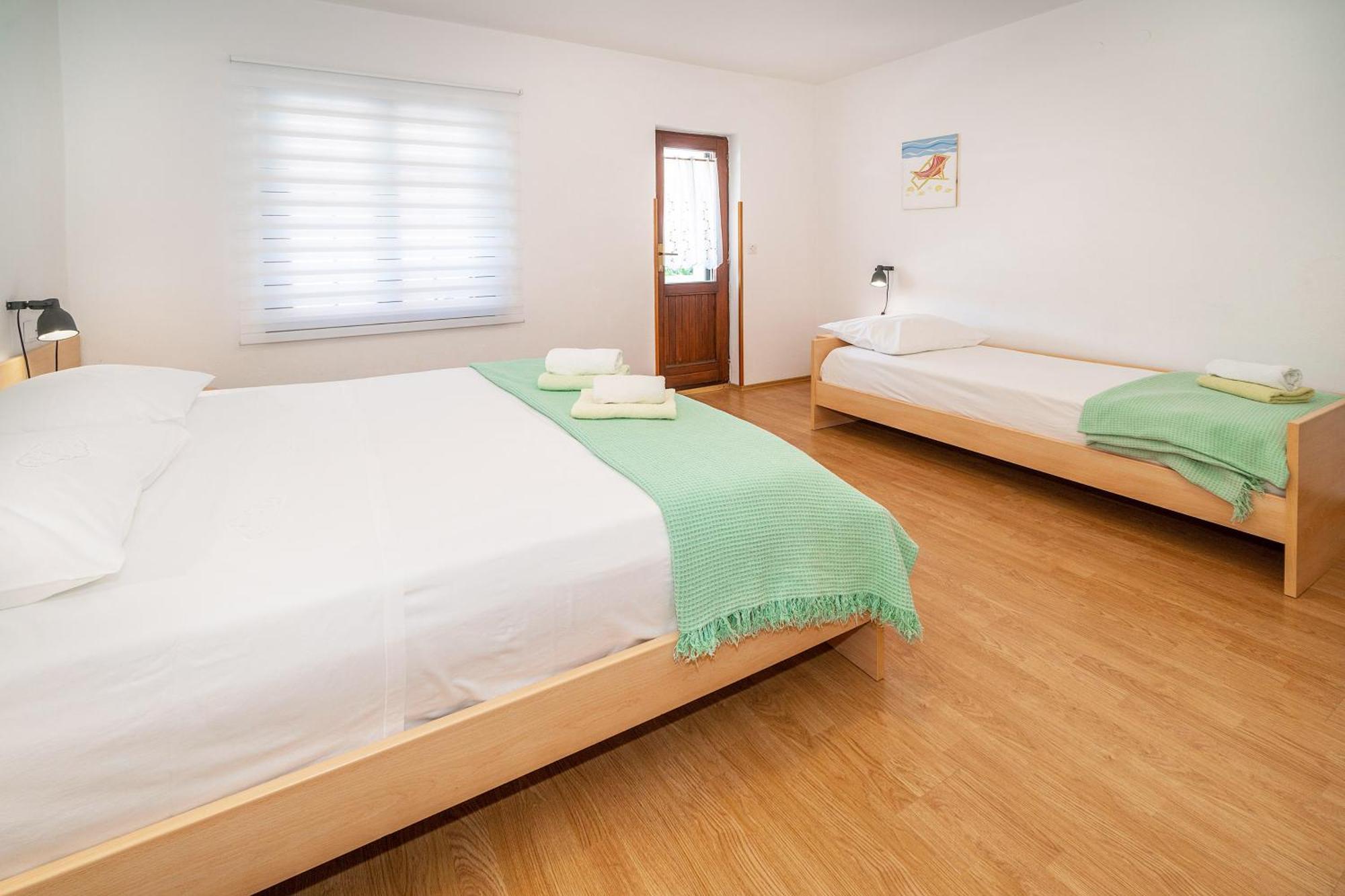 Apartment & Double Room Stanka Башка Экстерьер фото